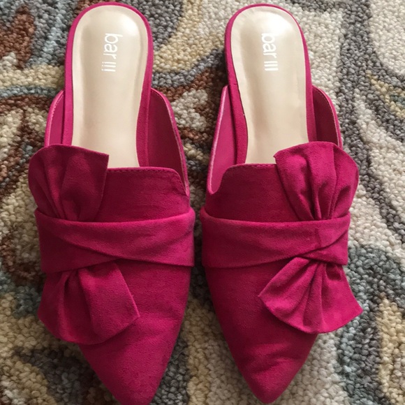 Hot pink slides 🎉HOST PICK🎉 - Picture 2 of 4